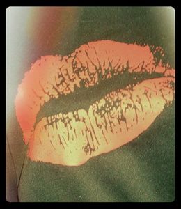 Light Weight LS Lips top